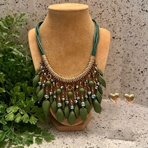 Matte green bead statement necklace and hammered gold tone earrings